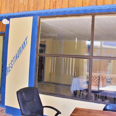 P Wake Guesthouse Opuwo Ngoại thất bức ảnh